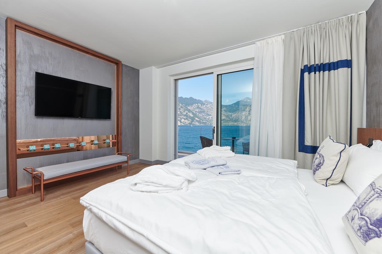 Hotel Castello Lake Front Malcesine Exterior foto